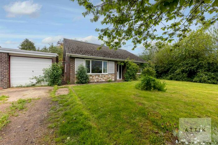 4 Bedroom Chalet For Sale In Norwich Road, Barnham Broom, NR9