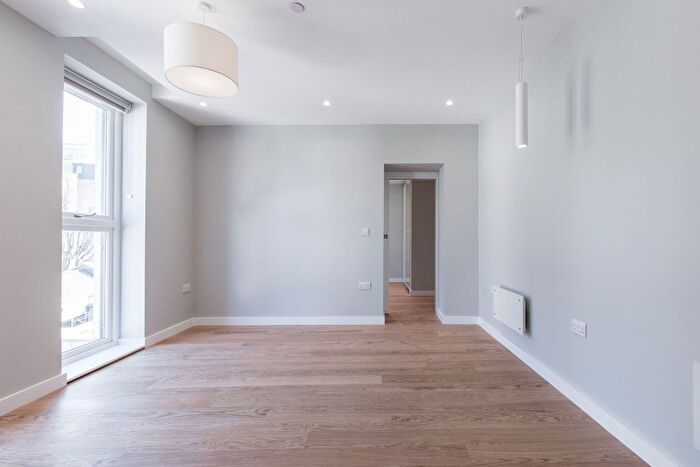 1 Bedroom Flat To Rent In Avonmore Road, London, W14