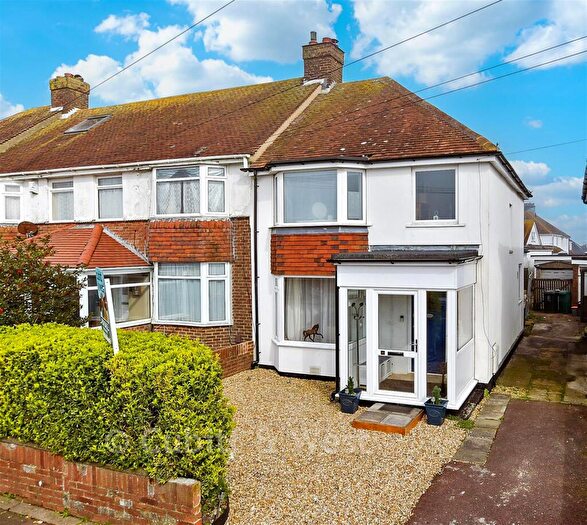 3 Bedroom End Of Terrace House For Sale In Hillview Road, Woodingdean, Brighton, East Sussex, BN2