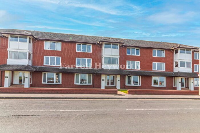 2 Bedroom Flat For Sale In The Esplanade, Knott End On Sea, Poulton Le Fylde, FY6