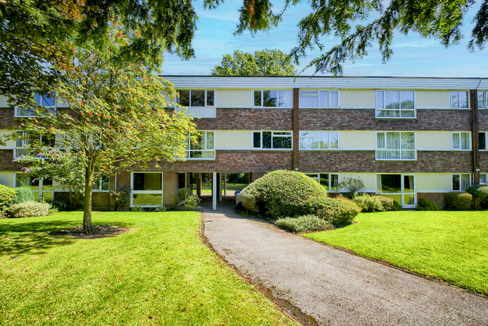 2 Bedroom Apartment To Rent In Stockdale Place, Westfield Road, Edgbaston, B15