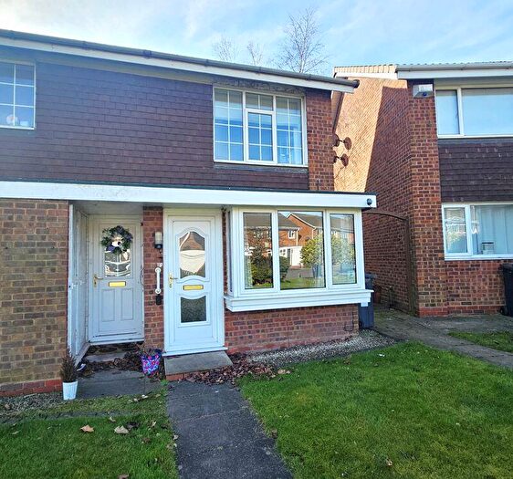 2 Bedroom Maisonette To Rent In Cheswood Drive, Minworth, Sutton Coldfield, B76