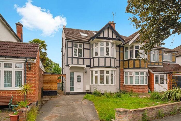 4 Bedroom Semi Detached House To Rent In Kingshill Avenue, Kenton, HA3