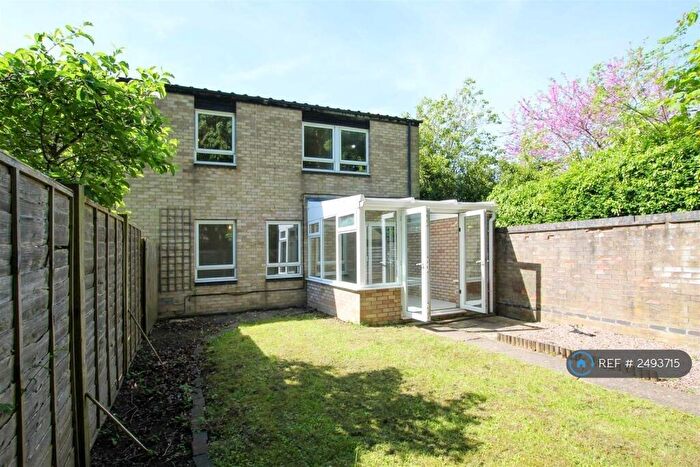 3 Bedroom End Of Terrace House To Rent In Arran Close, Cambridge, CB1