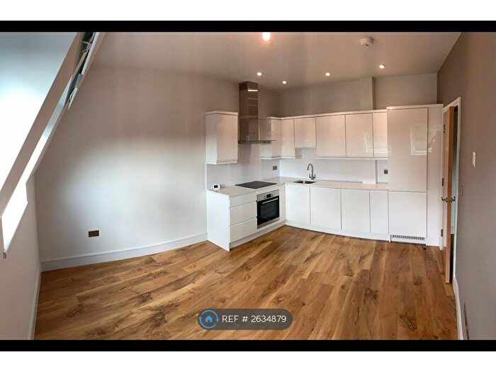 1 Bedroom Flat To Rent In Brand Street, Hitchin, SG5