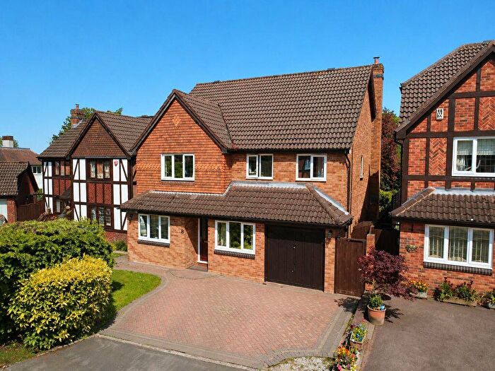 4 Bedroom Detached House For Sale In Monkspath, Sutton Coldfield, B76