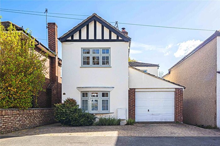 4 Bedroom Detached House For Sale In Alexandra Road, Kings Langley, Hertfordshire, WD4