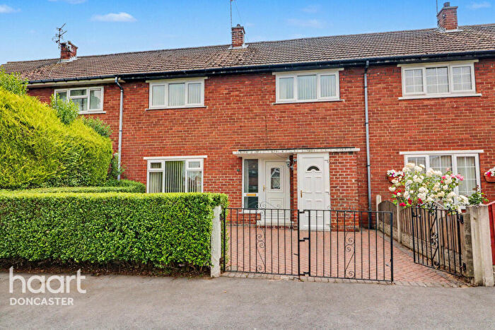 3 Bedroom Terraced House For Sale In Weston Road, Balby, Doncaster, DN4