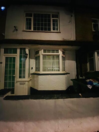 4 Bedroom Terraced House To Rent In Waghorn Road, London, E13