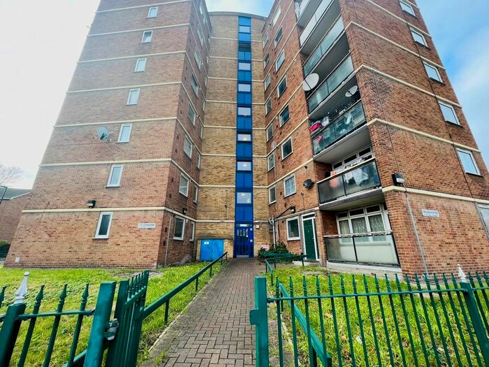 1 Bedroom Flat To Rent In Manor Farm Court, Holloway Road, London, E6