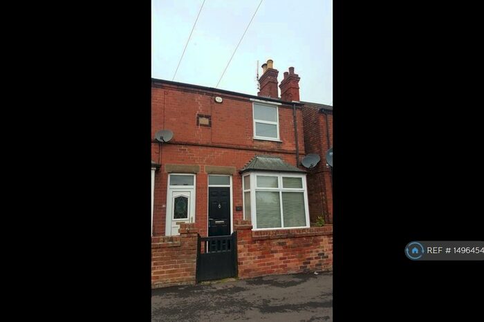 2 Bedroom Semi-Detached House To Rent In First Avenue, Nottingham, NG4
