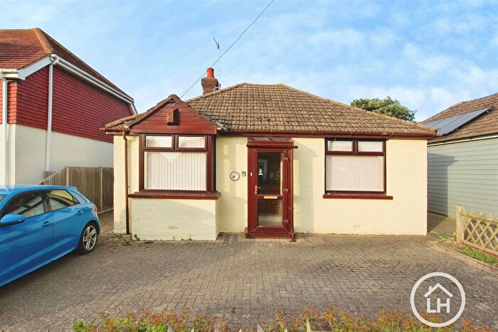 3 Bedroom Detached Bungalow For Sale In Wises Lane, Sittingbourne, ME10