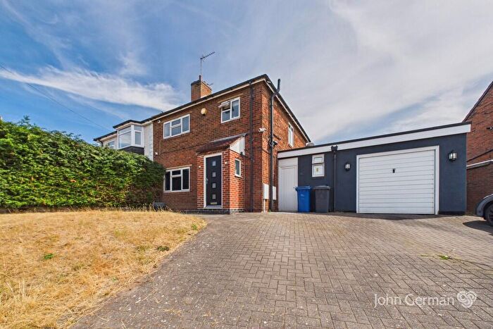 3 Bedroom Semi-Detached House For Sale In Norfolk Road, Burton-on-Trent, DE15