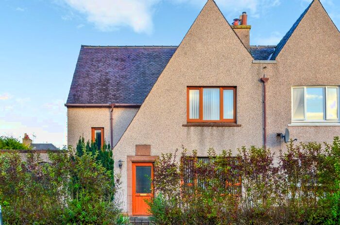 4 Bedroom End Of Terrace House For Sale In Portrona Drive, Stornoway, HS1