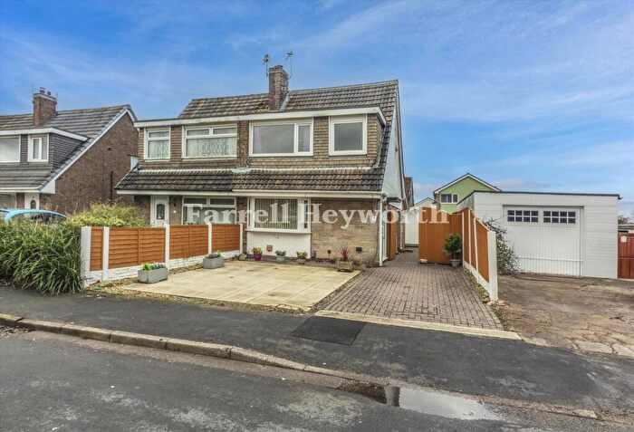 3 Bedroom House For Sale In Hunters Road, Leyland, PR25