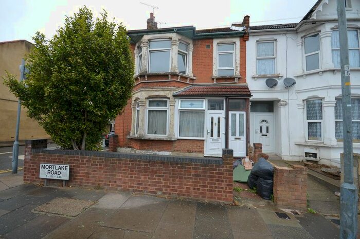 2 Bedroom Flat To Rent In Mortlake Road, Ilford, IG1