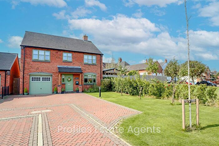 4 Bedroom Detached House For Sale In Laburnum Close, Stoke Golding, Nuneaton, CV13