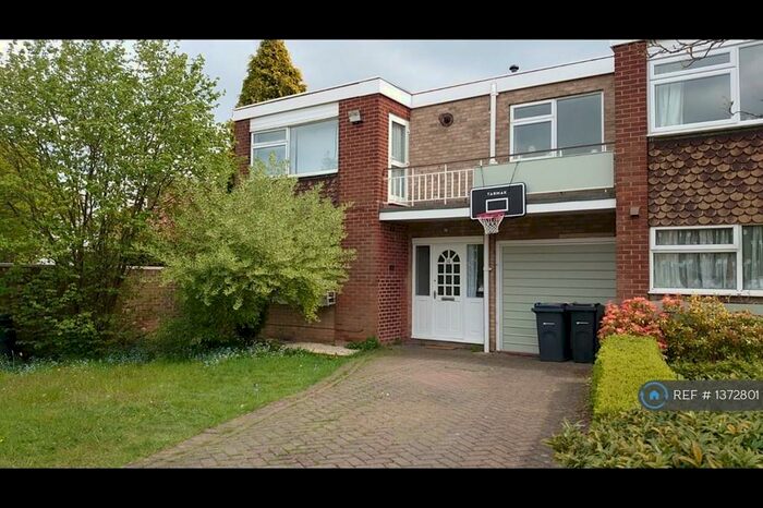 4 Bedroom End Of Terrace House To Rent In Cockthorpe Close Harborne, Birmingham, B17