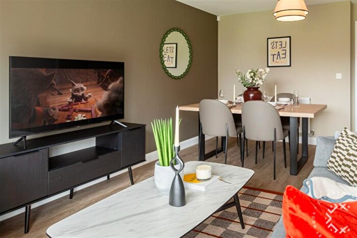 3 Bedroom Terraced House To Rent In Casa At Vista Park, Glasgow, G33