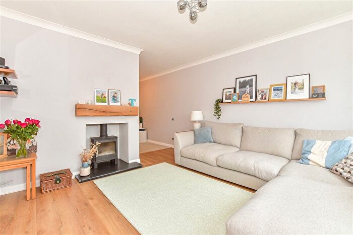 3 Bedroom Detached House For Sale In Pound Road, East Peckham, Tonbridge, Kent, TN12