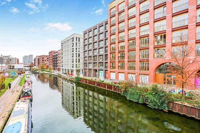 1 Bedroom Apartment For Sale In Wansbeck Road, London, E3