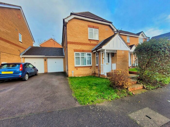 3 Bedroom Detached House To Rent In Cytringan Close, Kettering, NN15