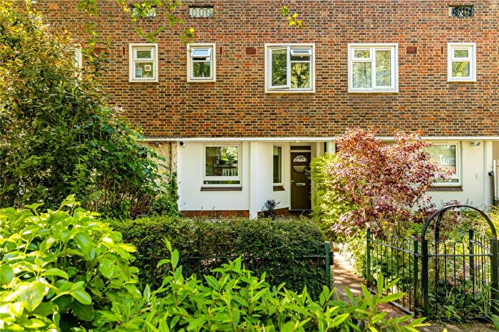 2 Bedroom Property For Sale In Petherton Road, London, N5