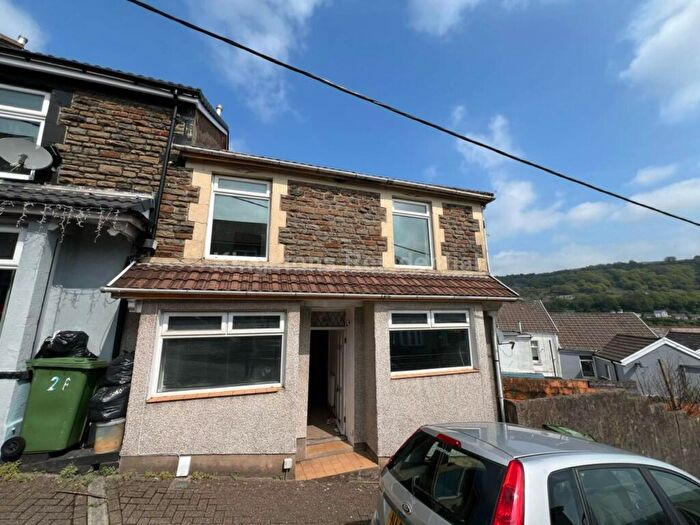 2 Bedroom End Of Terrace House To Rent In Stow Hill, Pontypridd, CF37