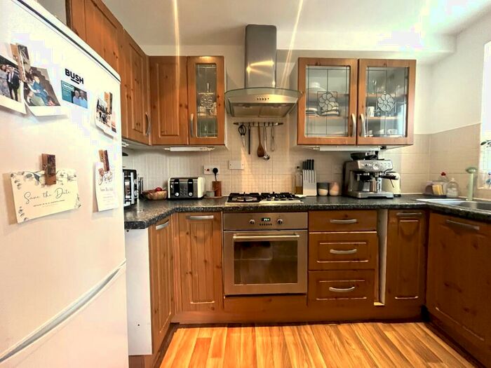 2 Bedroom House To Rent In St. Albans Close, Exeter, EX4