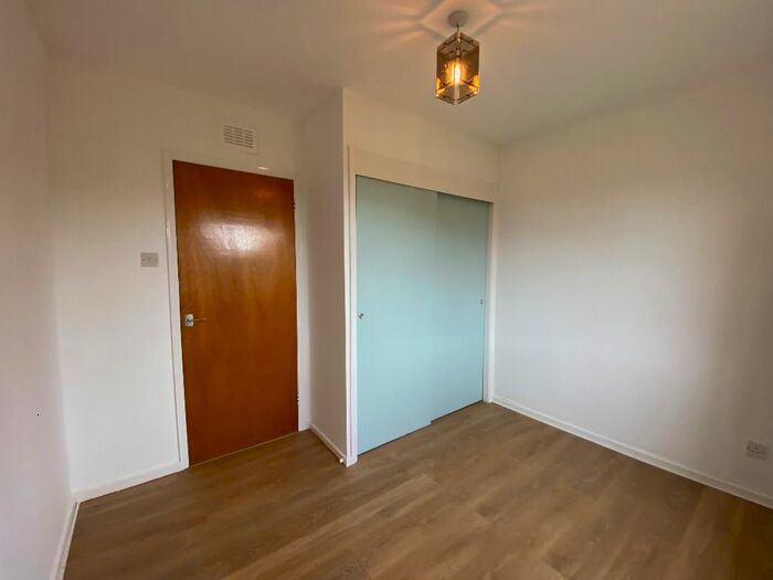 2 Bedroom Flat To Rent In Cockburn Crescent, Balerno, Edinburgh, EH14