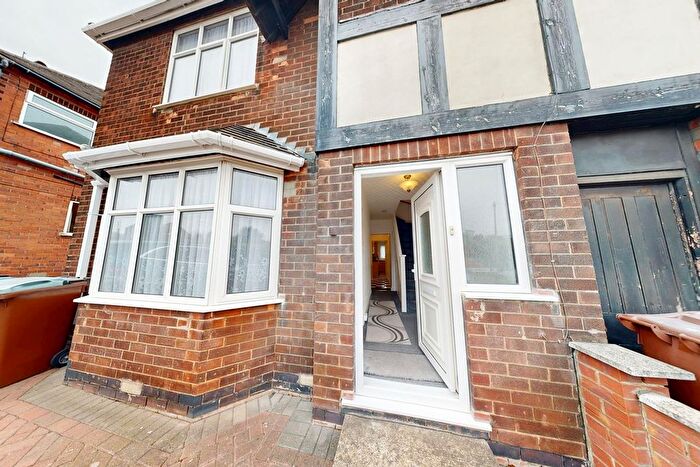 3 Bedroom End Terrace House To Rent In Haydn Road, Nottingham, NG5