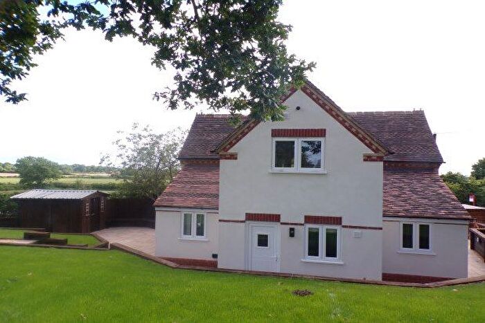 4 Bedroom Cottage To Rent In Southampton Road, Landford, SP5