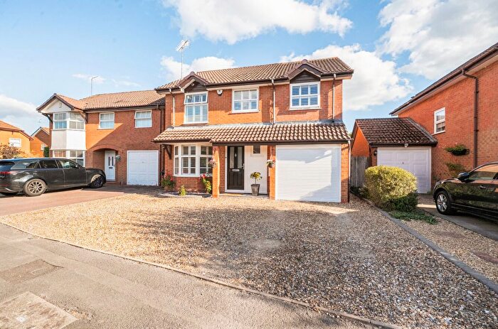4 Bedroom Detached House For Sale In Ledran Close, Earley, Wokingham, RG6