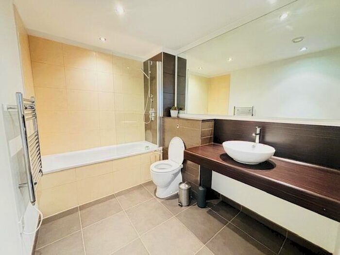 2 Bedroom Flat For Sale In Cypress Place, M4
