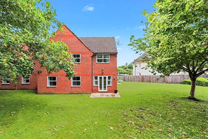2 Bedroom Apartment To Rent In North Way Headington, OX3