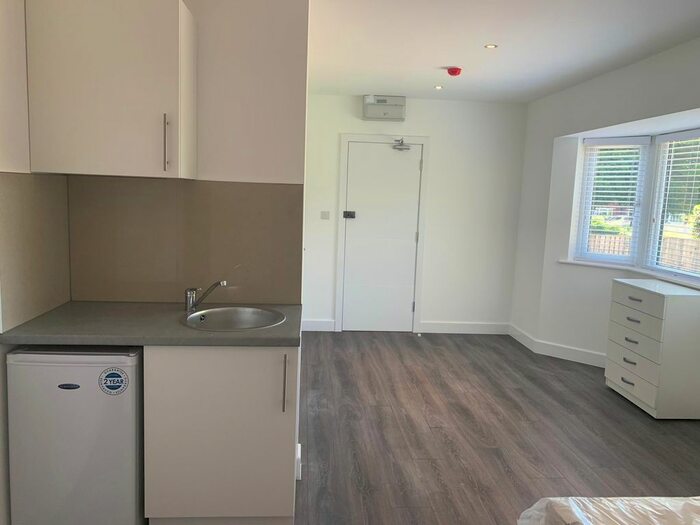 Studio To Rent In Orpington, London, BR5