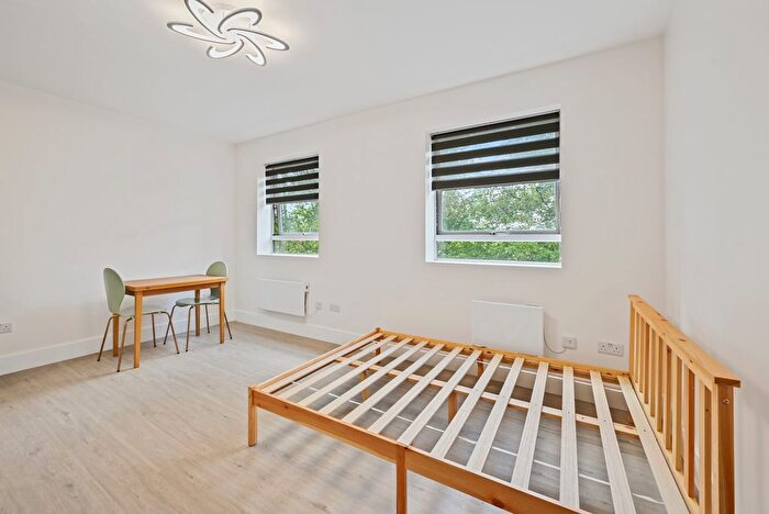 1 Bedroom Studio To Rent In Wrenview, Hornsey Lane, Highgate, N6