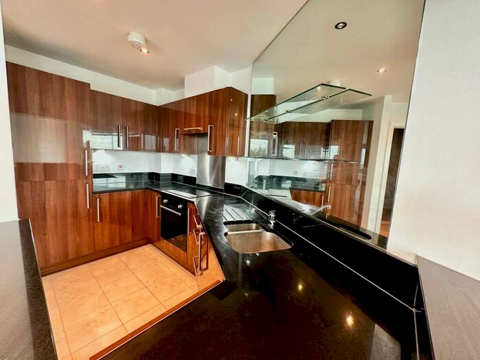 2 Bedroom Apartment To Rent In River Crescent, Waterside Way, NG2