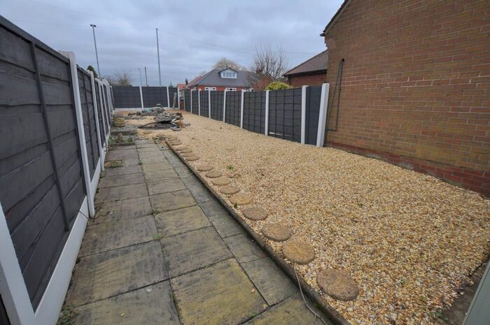 4 Bedroom Bungalow For Sale In Wynne Grove, Denton, M34