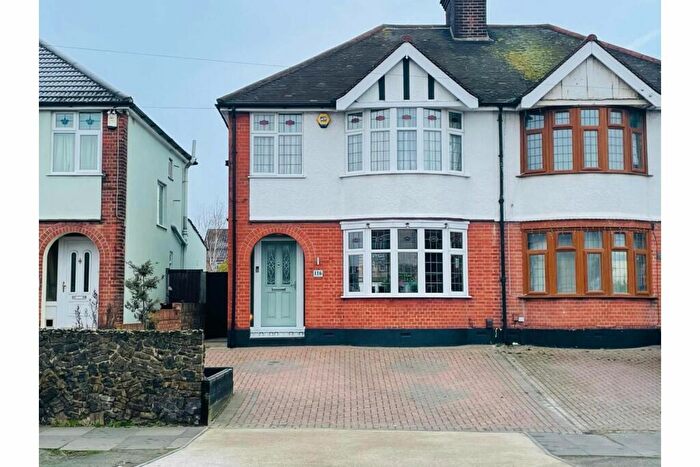 3 Bedroom Semi-Detached House For Sale In Rectory Road, Grays, RM17