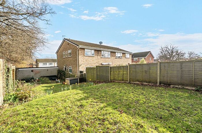 2 Bedroom Maisonette For Sale In Justinian Close, Chandler's Ford, SO53