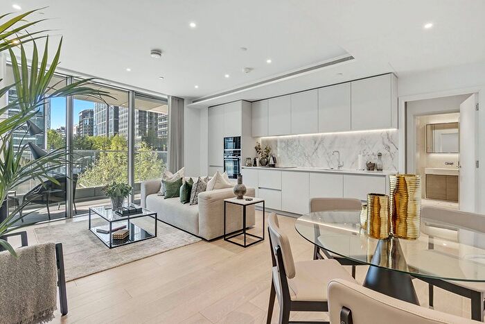 2 Bedroom Flat To Rent In Water Street, Vertus, Canary Wharf, E14