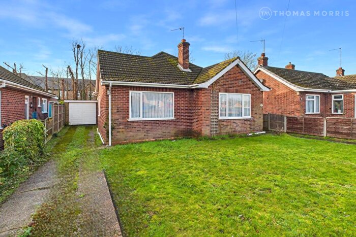 3 Bedroom Bungalow For Sale In Desborough Road, Hartford, Huntingdon, Cambridgeshire, PE29