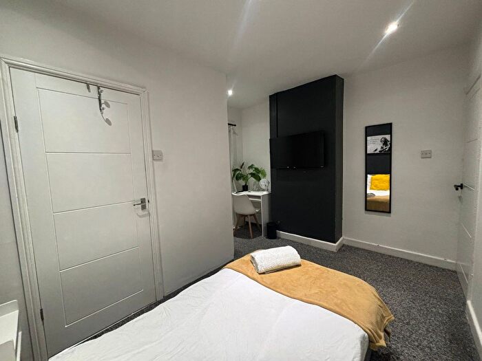 3 Bedroom Terraced House To Rent In Astley Avenue, Coventry, CV6