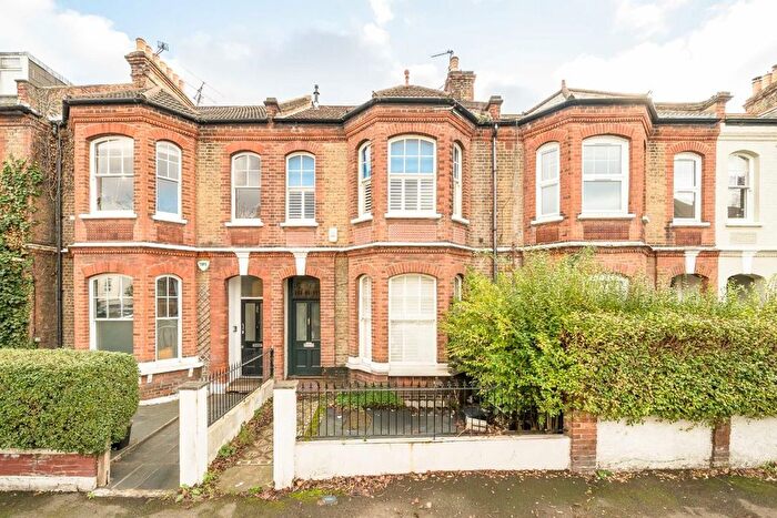 4 Bedroom Property To Rent In Thorncliffe Road, Brixton, SW2