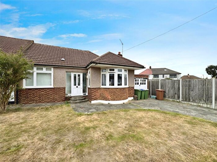 2 Bedroom Bungalow To Rent In Braywood Road, London, SE9