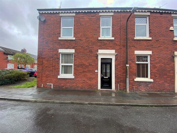 3 Bedroom End Of Terrace House To Rent In James Street, Bamber Bridge, Preston, PR5