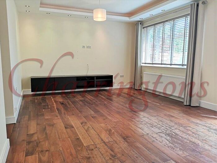 3 Bedroom Flat To Rent In Kingsbury Road, London, NW9