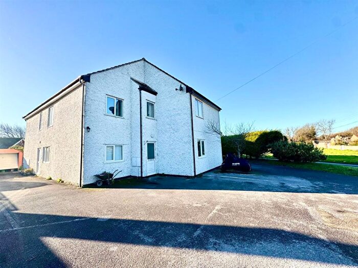 2 Bedroom Flat For Sale In Hurn Lane, Berrow, TA8