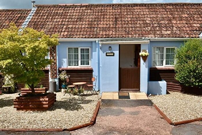 3 Bedroom Cottage To Rent In Blackborough, Cullompton, EX15
